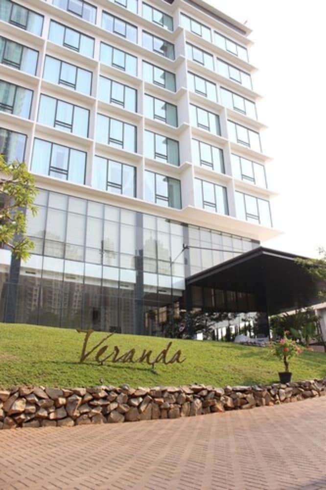 Veranda Pakubuwono Hotel 4*