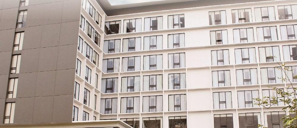 Veranda Pakubuwono Hotel Jakarta